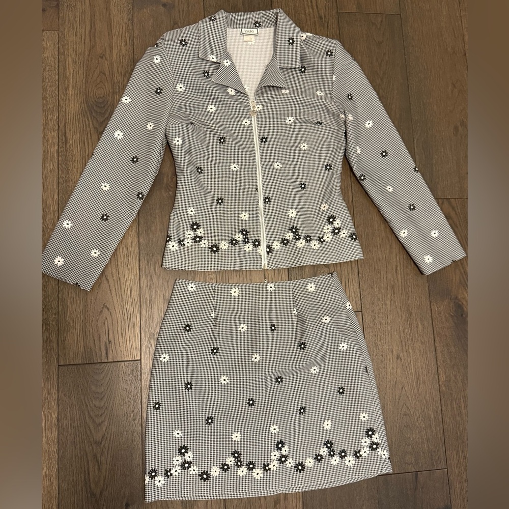 Vintage Joule Black and White Floral Skirt Set